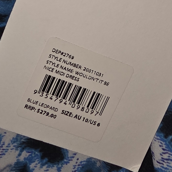 VEstire-the-label-dress By Brittanie Dreghorn, Size 6 - Picture 4 of 7